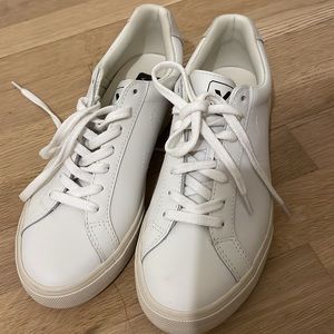 New WOT Vejas size 8/39